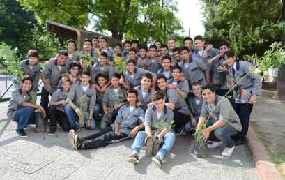 Alumnos de la Escuela Normal sumaron su compromiso con el medio ambiente