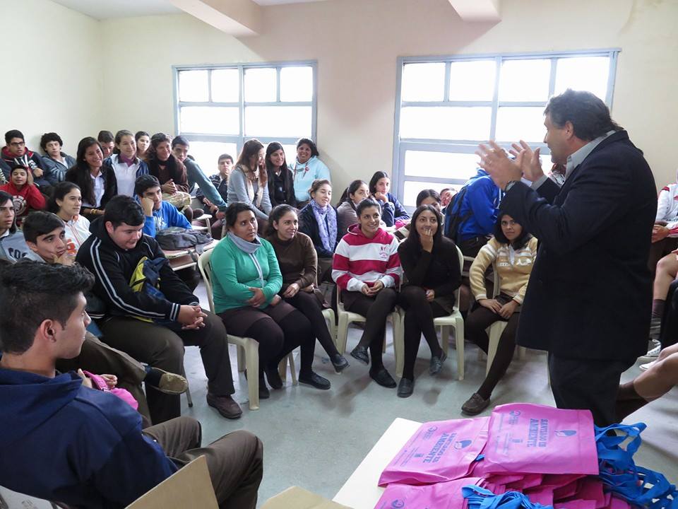 Plantando Futuro y Santiago es Ambiente (1)