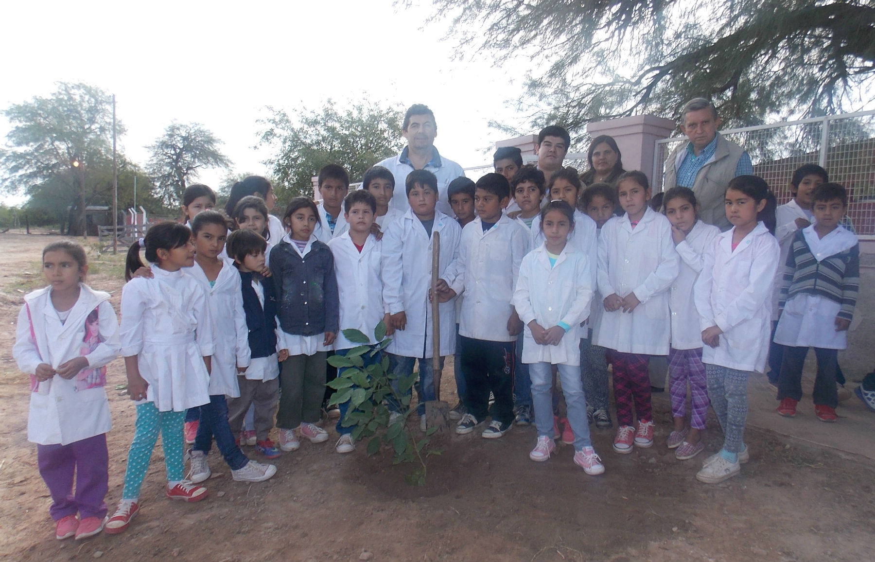 Plantando Futuro y Santiago es Ambiente (7)