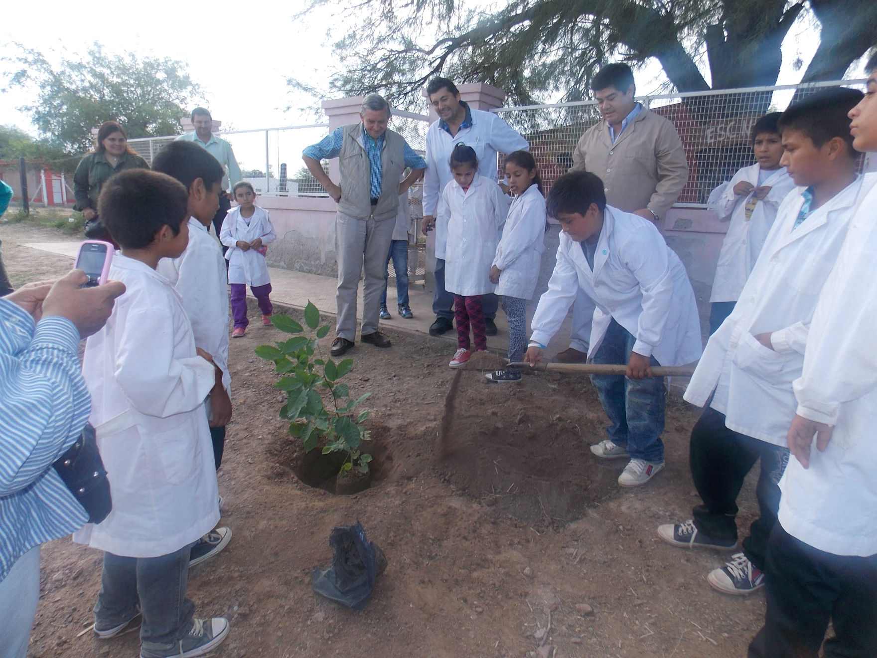 Plantando Futuro y Santiago es Ambiente (9)